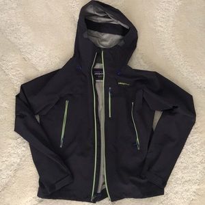 Patagonia lightweight jacket